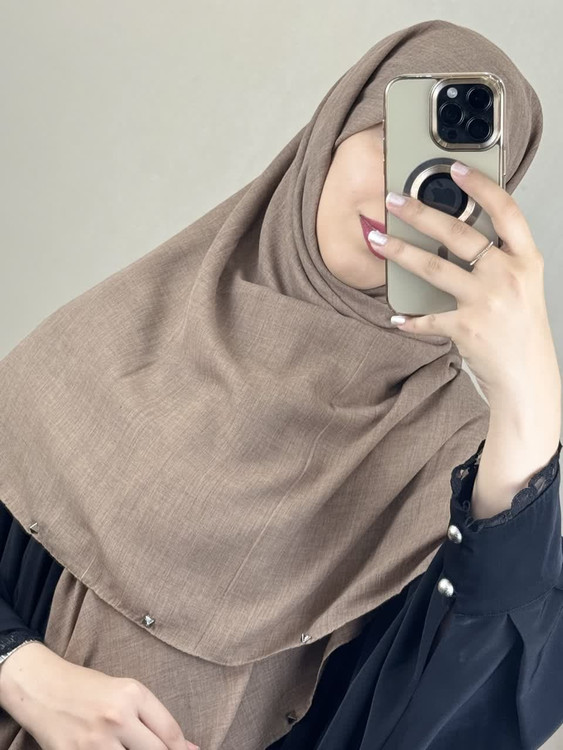 روسری نخی سنگشور و دور پانچی رنگ قهوه ای دارچینی