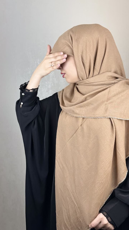 روسری وال اسلپ شاینی جواهر دوزی رنگ بژ