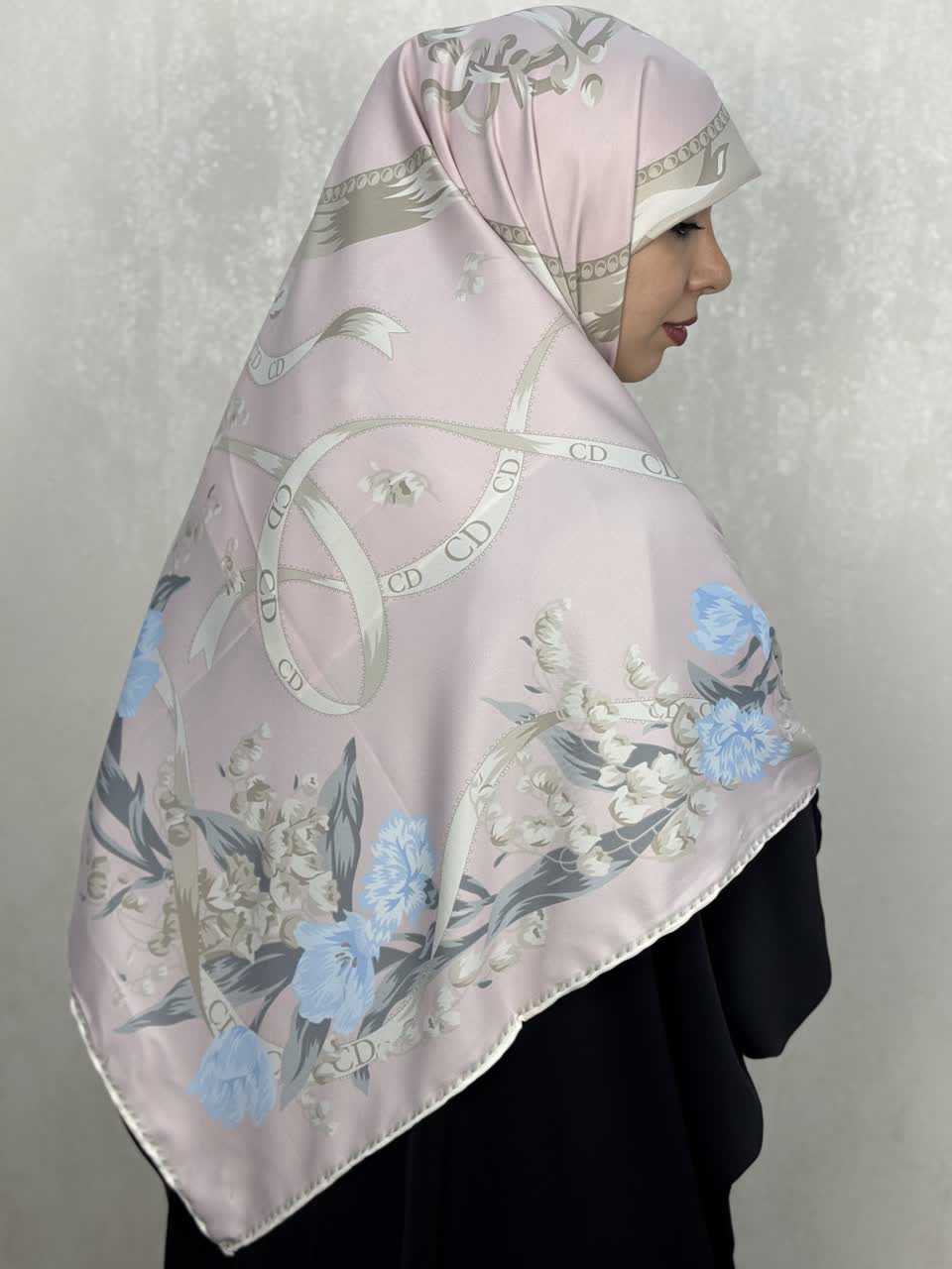 روسری ابریشم توییل وارداتی CD رنگ صورتی پاستیلی