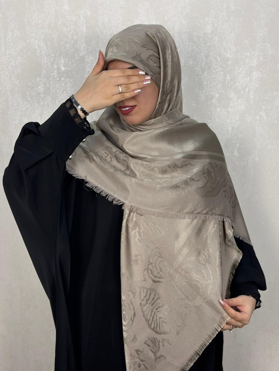 روسری ژاکارد لمه طرح سلطنتی رنگ موکا