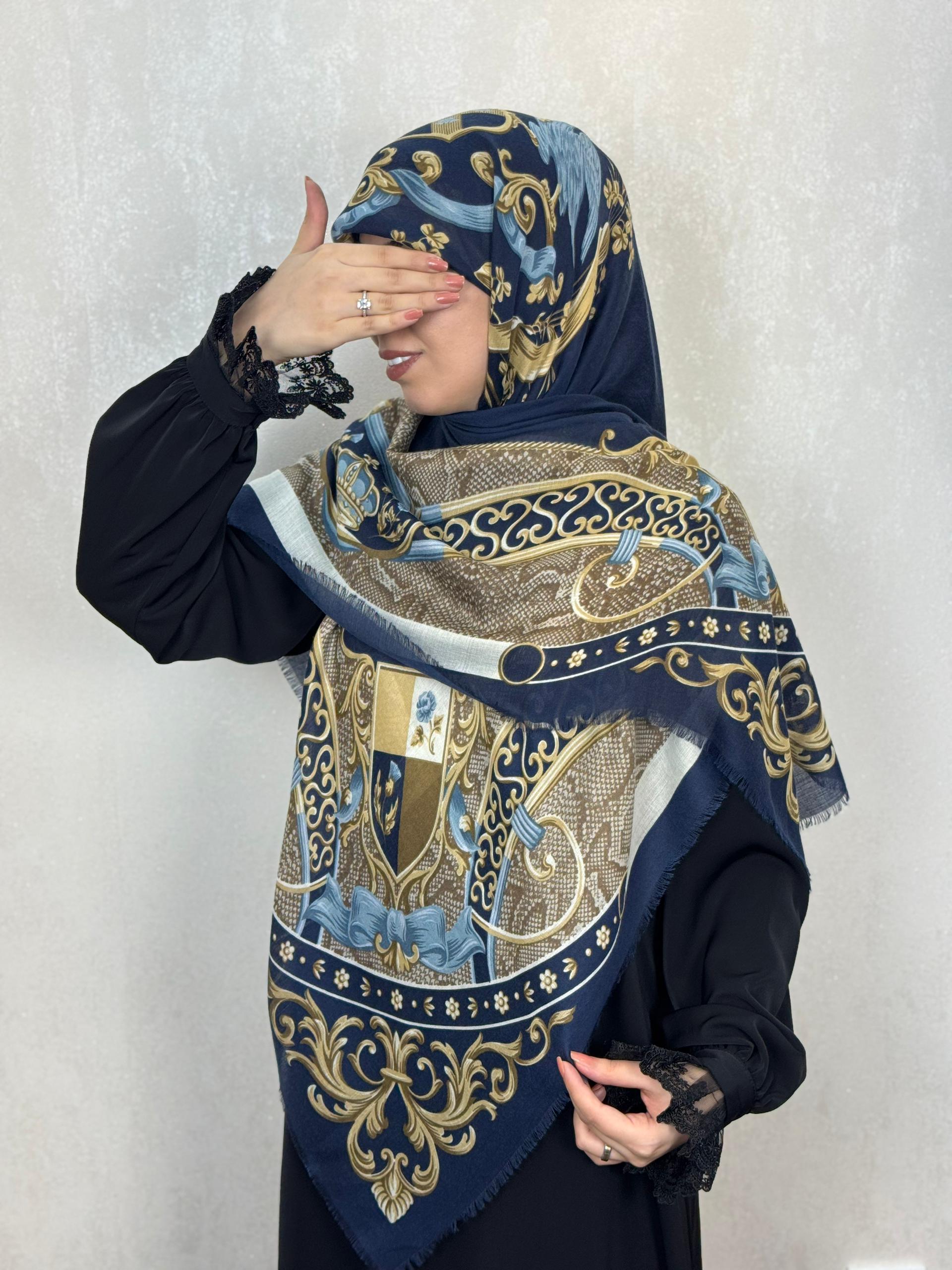 روسری نخی یونیک  وارداتی رنگ سورمه ای طرح 002