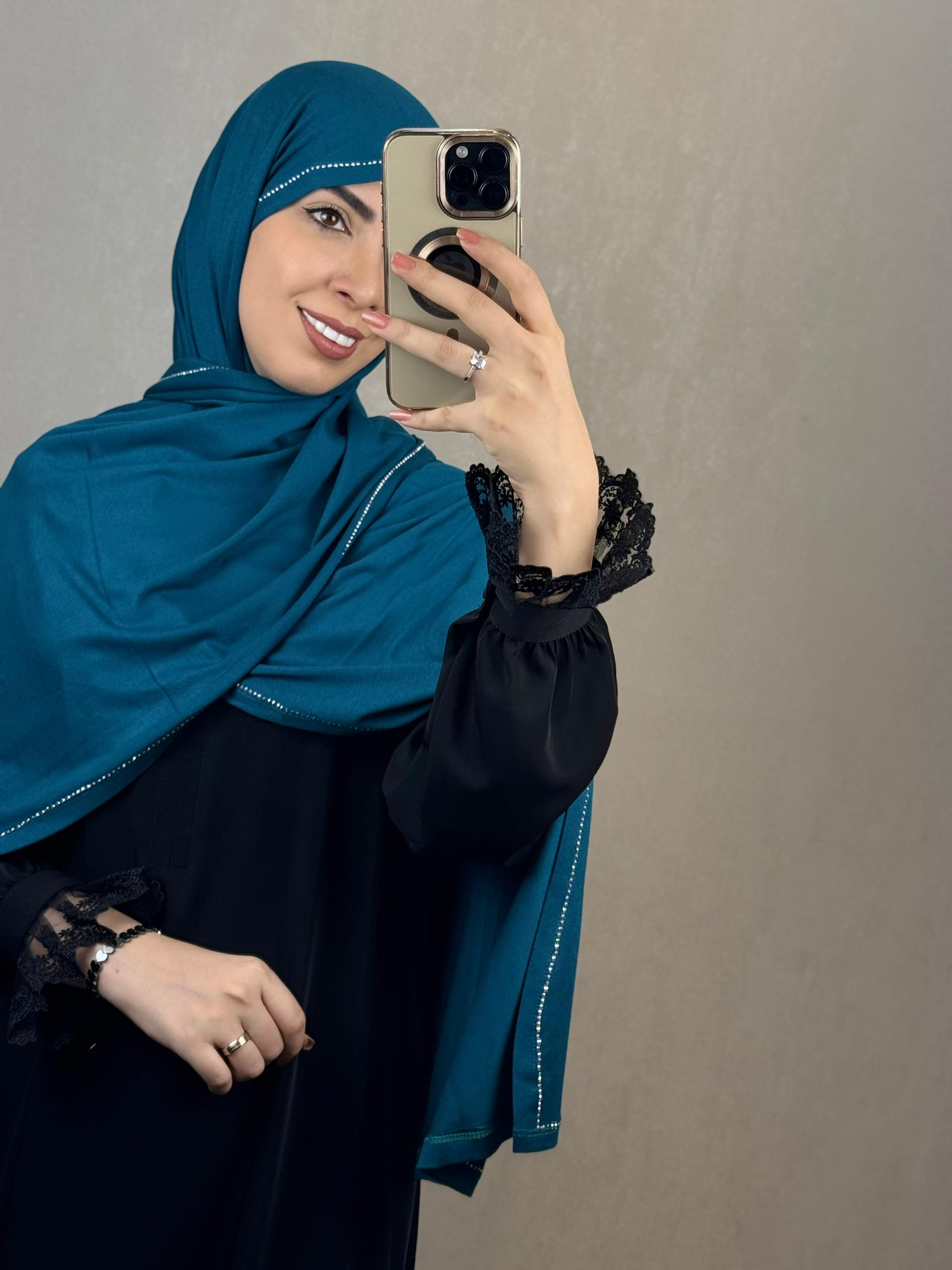 شال کشی نگین دار جنس ویسکوز درجه یک رنگ سبز آبی