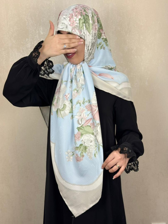 روسری ابریشم ژاکارددور دست دوز وارداتی رنگ آبی