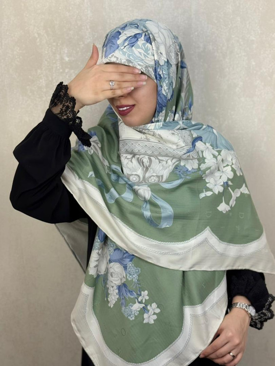 روسری ابریشم ژاکارد دوردست دوز وارداتی رنگ سبز