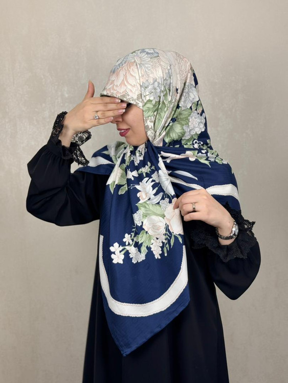 روسری ابریشم ژاکارد دوردست دوز وارداتی رنگ سورمه ای