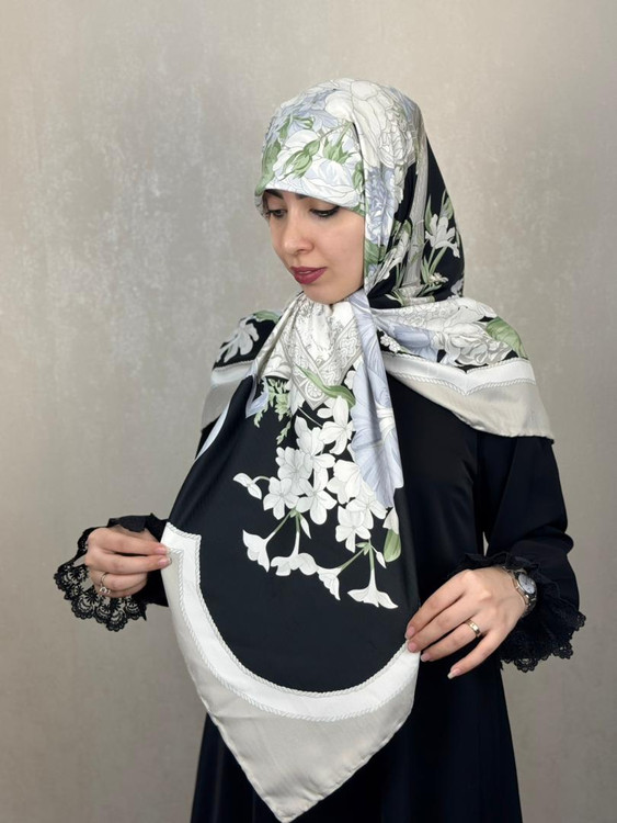 روسری ابریشم ژاکارد دوردست دوز وارداتی رنگ مشکی کد 001