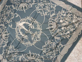 روسری ابریشم توییل وارداتی طرح تاج و زنجیر رنگ آبی