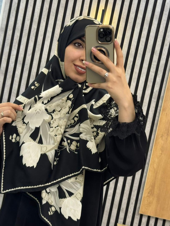 روسری ابریشم توییل وارداتی CD رنگ مشکی کد 002