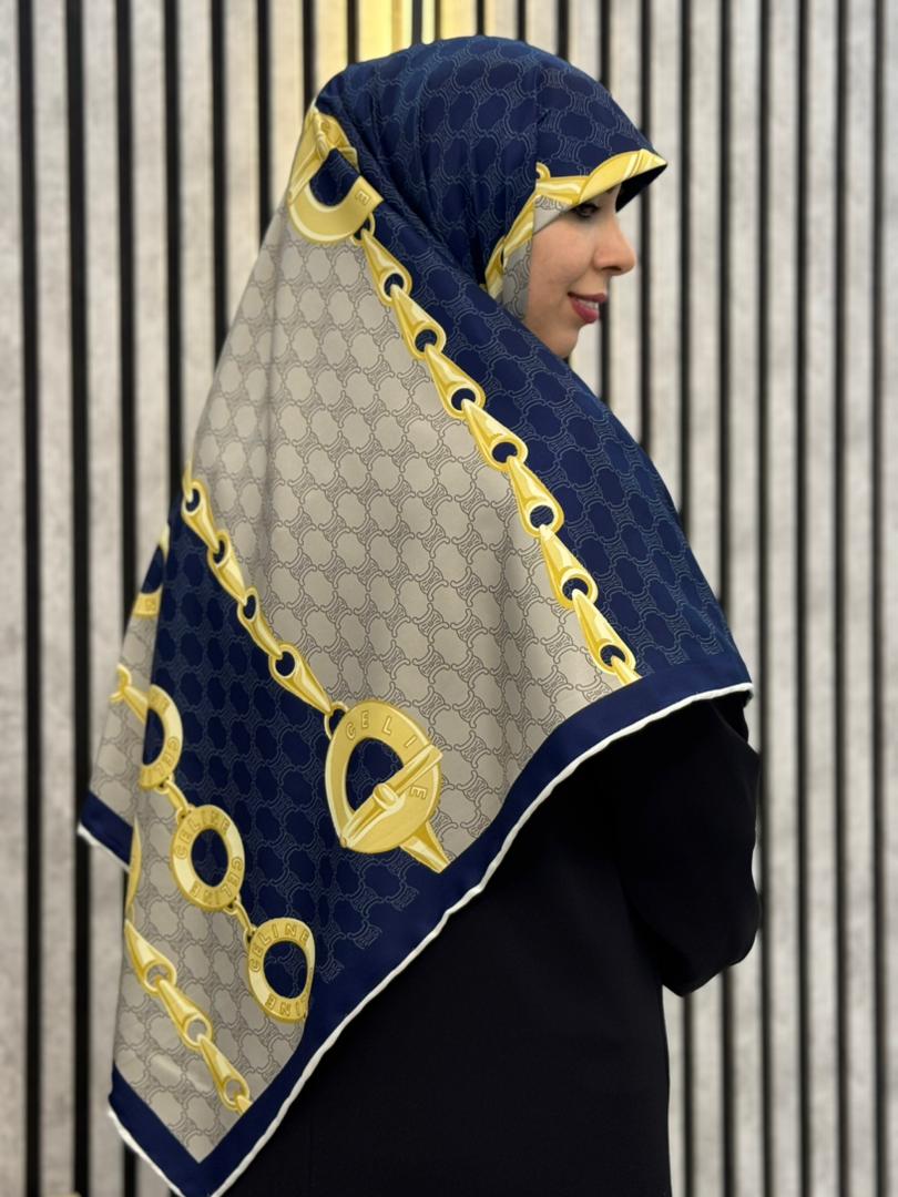 روسری ابریشم توییل وارداتی طرح  زنجیز رنگ سورمه ای کد 002