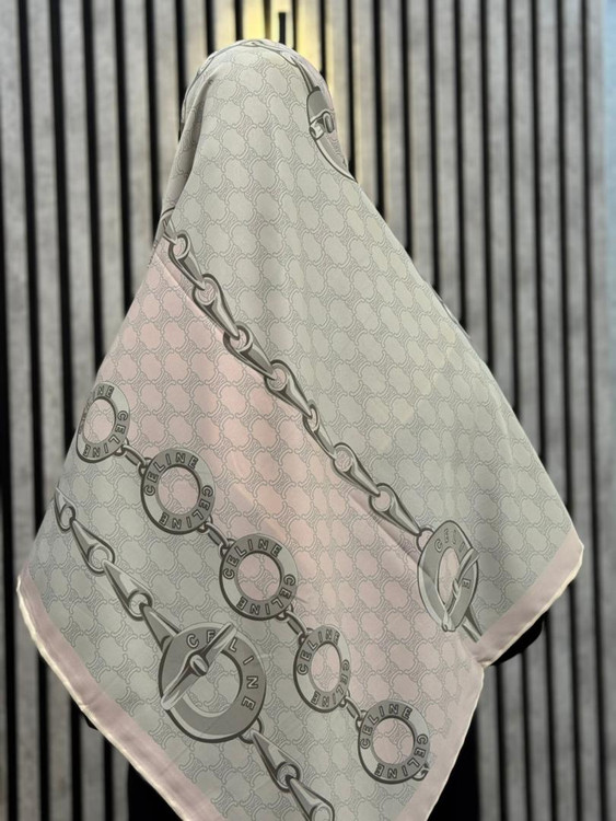 روسری ابریشم توییل وارداتی طرح زنجیز رنگ صورتی طوسی