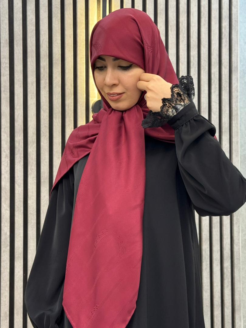 روسری ابریشم ژاکارد دوردست دوز وارداتی رنگ زرشکی