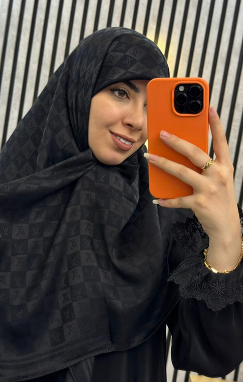 روسری ژاکارد نخ رنگ مشکی قواره 120 طرح 04