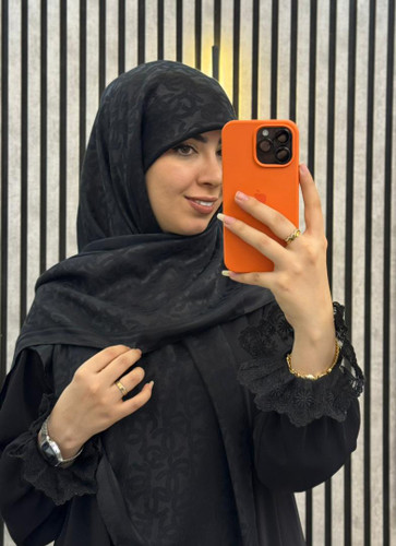 روسری ژاکارد نخ رنگ مشکی قواره 120 طرح07