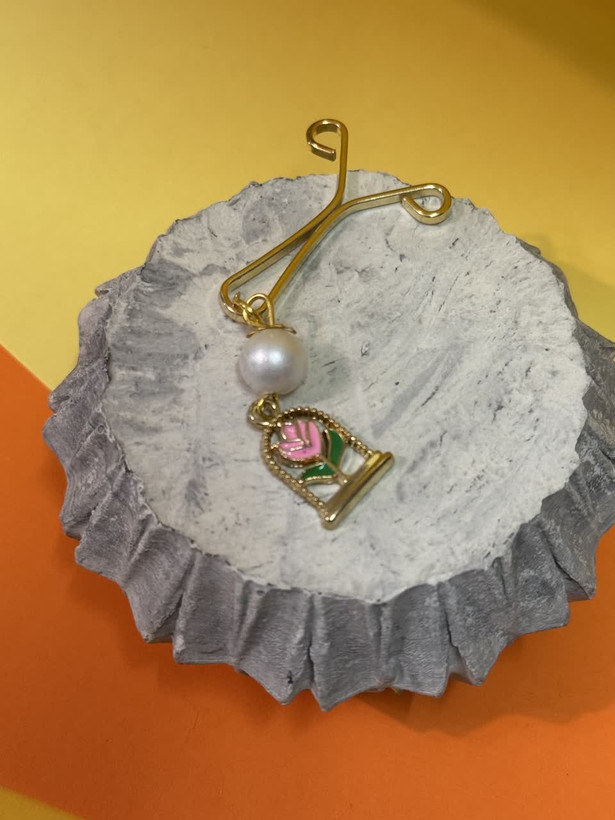 گیره روسری آویز دار طرح گل