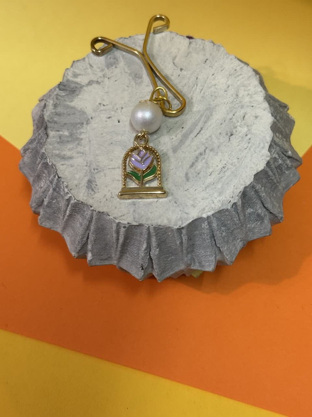 گیره روسری آویز دار طرح گل
