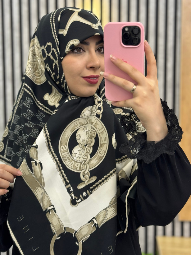 روسری ابریشم توییل قواره۱۴۰ رنگ مشکی کرم سفیدکالکشن عیدانه