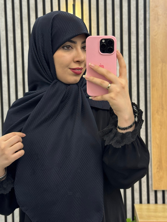 روسری ژاکارد طرح دیور قواره۱۴۰ بسیار نرم ولطیف