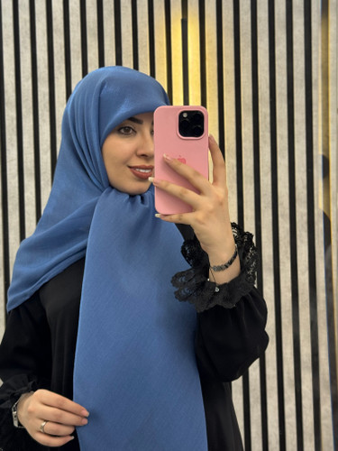 با منیبا اسکارف بهترین کیفیت تجربه کن