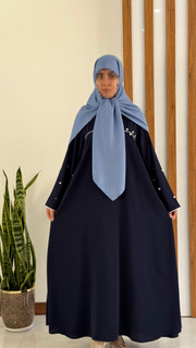 عبا مروارید دوزی شده